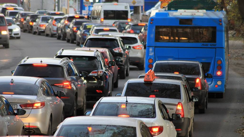 tráfico, la carretera, vehiculos, Pixabay