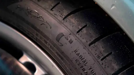 Pirelli y Pagani neumáticos - Pirelli