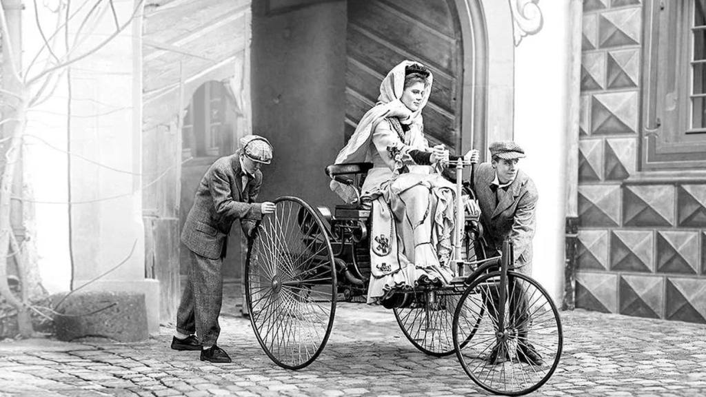 Patent-Motorwagen, Internet