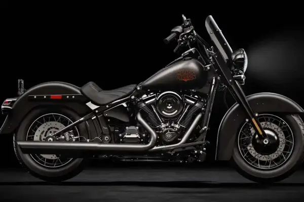 Harley-Davidson lanza la Deadwood 2026  ,Harley-Davidson