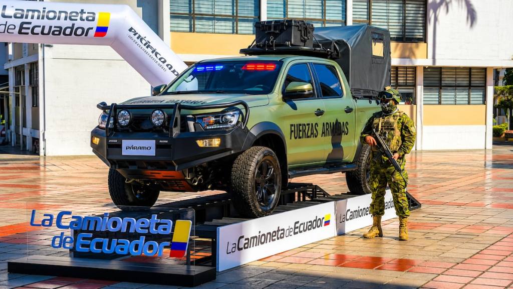 Ecuador inaugura su primera patrulla militar localmente ensamblada, Cortesía