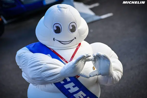MICHELIN - Documental “Racing on Trust” ,Prensa